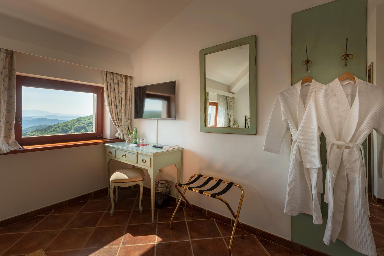 Palazzo Angelica B&B Adults Only Oprtalj Eksteriør billede
